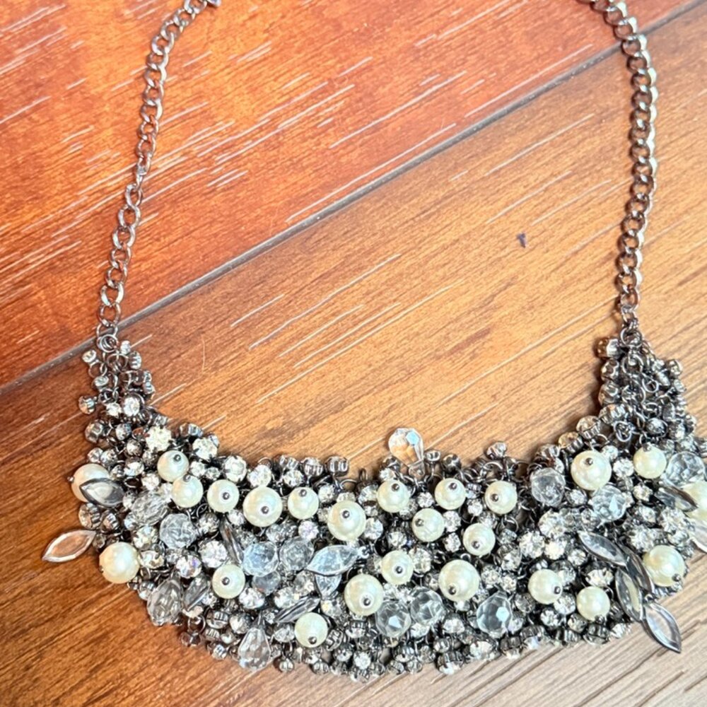 Fun, glamorous necklace